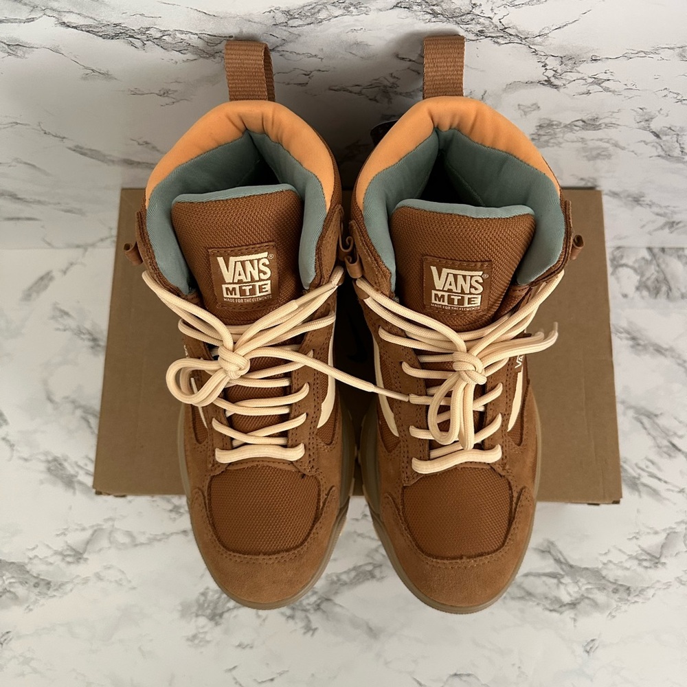 Vans MTE Crestline Waterproof Hiking Trek Snow Boots 500264 Women’s Size 6.5 - Picture 5 of 9